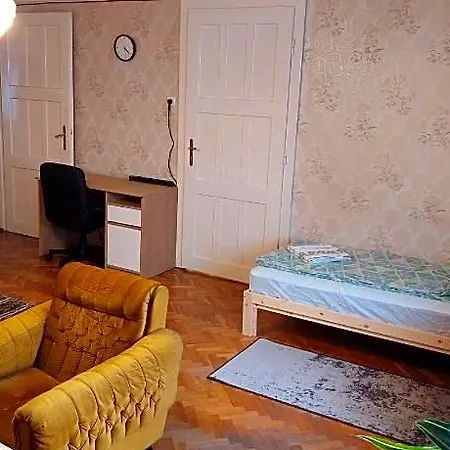 Отель Baross